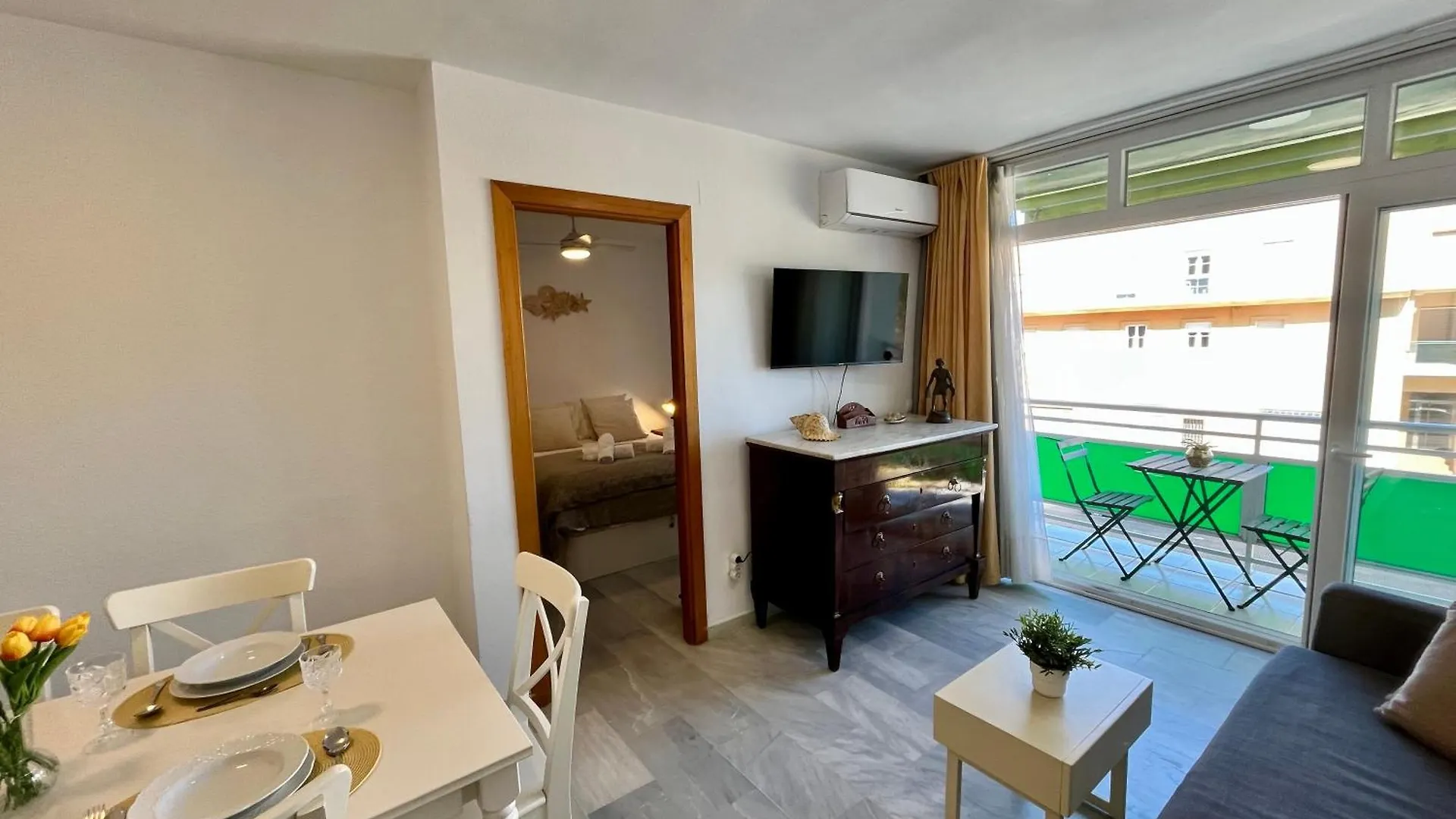 Apartamento Gatu Villa Sol, Junto A La Playa , Piscina, 2 Banos, Aire Cc, Terraza, 